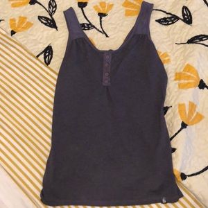Women’s purple North Face tank
